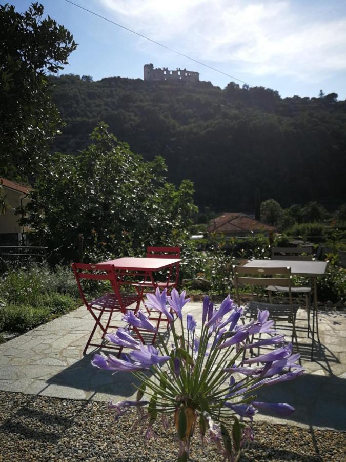 フィナーレ・リーグレ Castelli In Aria Bed & Breakfast エクステリア 写真