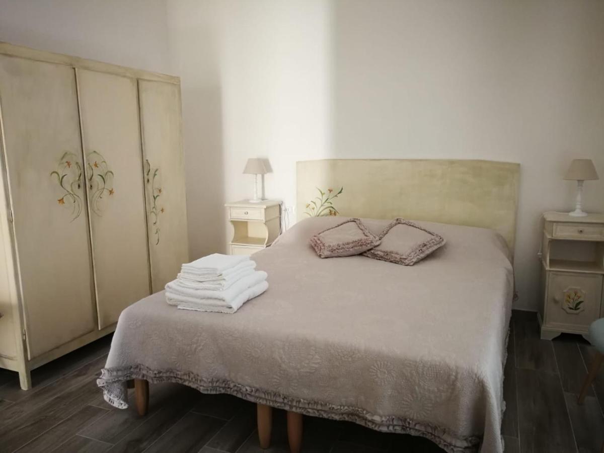 フィナーレ・リーグレ Castelli In Aria Bed & Breakfast エクステリア 写真